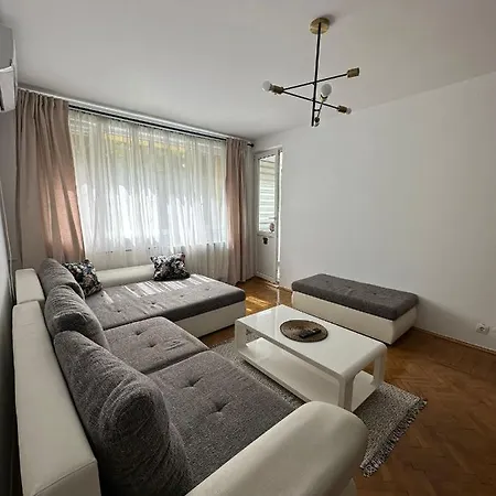 Sanco Apartment *