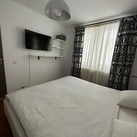 Apartament Sanco *